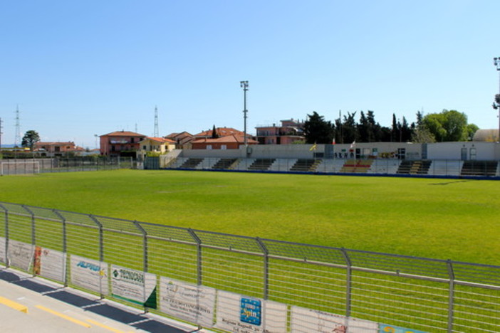Il sintetico allo stadio "Riva" di Albenga potrebbe diventare presto realtà Il sintetico allo stadio "Riva" di Albenga potrebbe diventare presto realtà