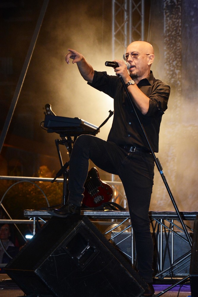 Andora applausi e bis per il concerto di Enrico Ruggeri