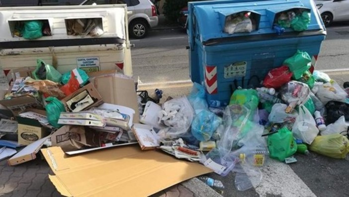 Aumenti Tari per le utenze domestiche a Savona. Consigliere Orsi all'attacco: "Servizio non migliorato, a distanza di 6 mesi nessun cambio di passo" Aumenti Tari per le utenze domestiche a Savona. Consigliere Orsi all'attacco: "Servizio non migliorato, a distanza di 6 mesi nessun cambio di passo"