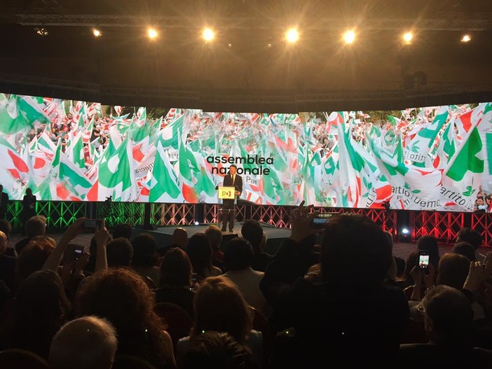 Foto pubblicate su Facebook dall'onorevole Franco Vazio Foto pubblicate su Facebook dall'onorevole Franco Vazio