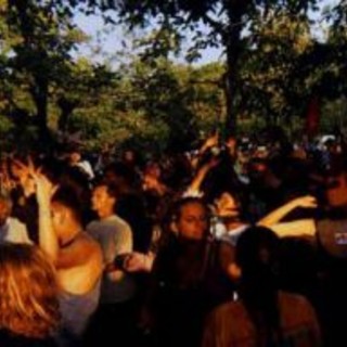 Finale Ligure depredata dai ragazzi del rave