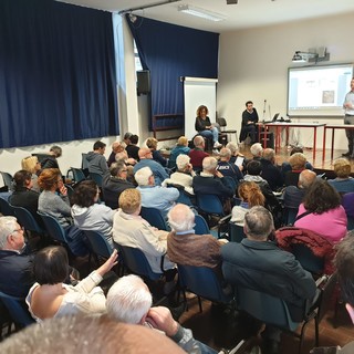 Vado, l'amministrazione incontra i cittadini per presentare il progetto di riqualificazione di via XXV Aprile