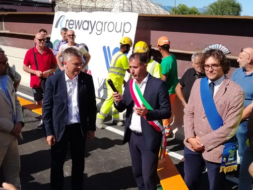 Il viceministro Rixi durissimo con la Provincia: "Dal prossimo anno voglio strade perfette altrimenti..." Il viceministro Rixi durissimo con la Provincia: "Dal prossimo anno voglio strade perfette altrimenti..."