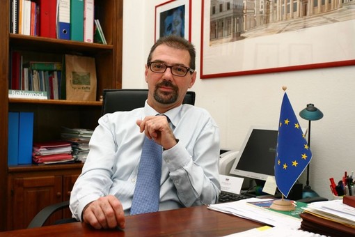 Coronavirus, Righello (Pd): “Abbiamo chiesto all'assessore Mai di riprogrammare i fondi europei per sostenere, insieme al Governo, florovivaisti e comparto agricoltura" Coronavirus, Righello (Pd): “Abbiamo chiesto all'assessore Mai di riprogrammare i fondi europei per sostenere, insieme al Governo, florovivaisti e comparto agricoltura"