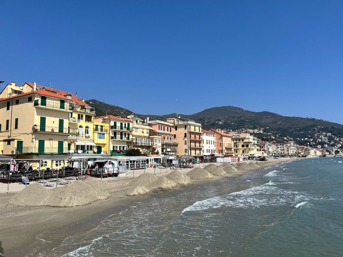 Nuovo volto per il lungomare di Alassio: tra interventi strutturali e rilancio urbano Nuovo volto per il lungomare di Alassio: tra interventi strutturali e rilancio urbano