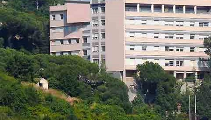 Un ponte attraverso il cibo con la con la comunità. A Finale la rsa Ruffini apre le porte con una grigliata