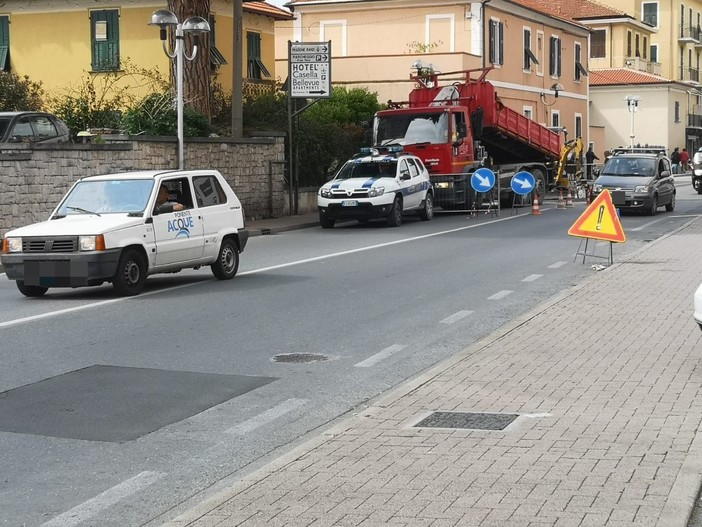 Pietra Ligure, la prima mossa di De Vincenzi: in arrivo la revoca dell'autorizzazione all'esecuzione in orario diurno dei lavori alla rete del gas