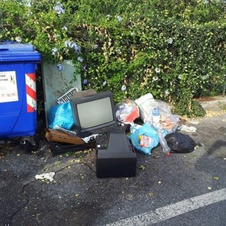 Albenga: artigiani pagano la Tari senza ottenere il servizio, Lega e Forza Italia ricevono le segnalazioni di cittadini infuriati