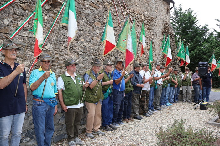 Il Monte Beigua abbraccia il 44° Raduno degli Alpini