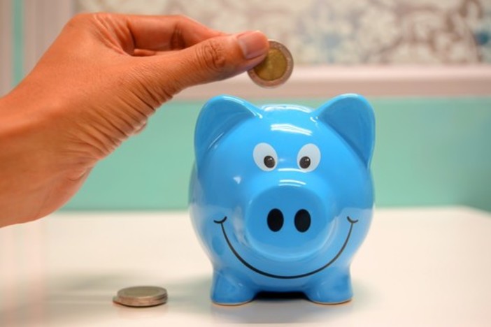 Risparmi, la Liguria resta sopra la media italiana ma va in controtendenza: depositi pro capite in calo del 2,2% in cinque anni Risparmi, la Liguria resta sopra la media italiana ma va in controtendenza: depositi pro capite in calo del 2,2% in cinque anni