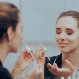 Dal retinolo alla vitamina C: come orientarsi tra i principali attivi