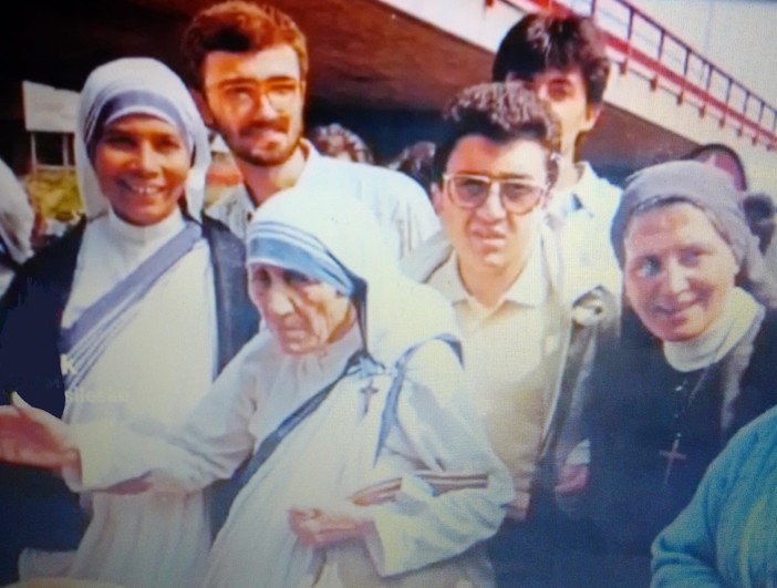 Rebufello in India con Madre Teresa di Calcutta e Madre Elvira Rebufello in India con Madre Teresa di Calcutta e Madre Elvira