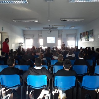 Albenga sensibilizza gli studenti delle scuole ad un uso consapevole di Internet