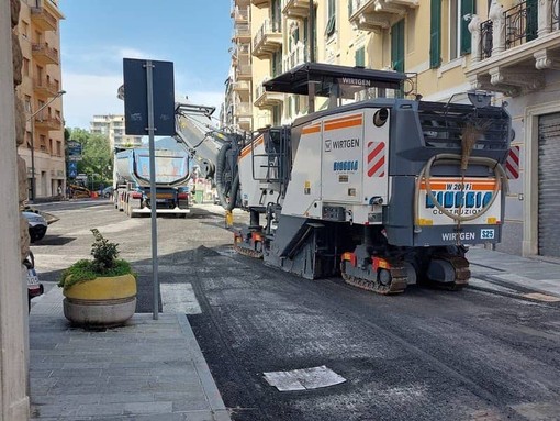 Foto d'archivio rifacimento asfalto alle Fornaci