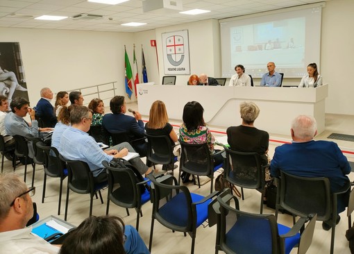 Rigassificatore, il sindaco Russo non è soddisfatto dell'incontro in Regione: "Non hanno dissipato le nostre preoccupazioni, è impattante sul territorio"