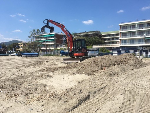Savona, ripascimento annuale spiagge: approvato progetto definitivo Savona, ripascimento annuale spiagge: approvato progetto definitivo
