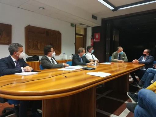 Mezzi per lo sgombero neve e 50mila euro per la manutenzione e gestione traffico: protocollo d'intesa tra Autofiori e Provincia Mezzi per lo sgombero neve e 50mila euro per la manutenzione e gestione traffico: protocollo d'intesa tra Autofiori e Provincia