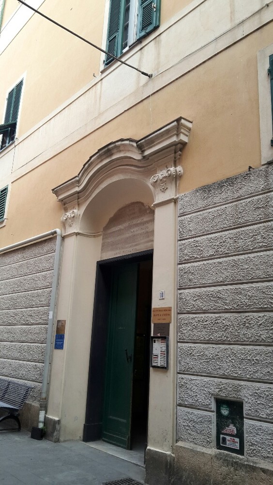 Finale Ligure: i “Garosci de Pia” donano un televisore alla “Ruffini” Finale Ligure: i “Garosci de Pia” donano un televisore alla “Ruffini”