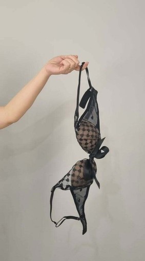 No Bra Day: ecco perché il 13 ottobre è la Giornata mondiale senza reggiseno