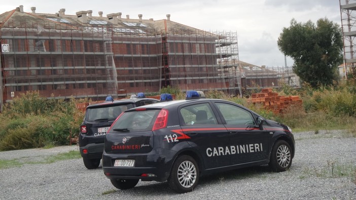 Ceriale, trovato un cadavere all'interno dell'Area T1 (FOTO) Ceriale, trovato un cadavere all'interno dell'Area T1 (FOTO)