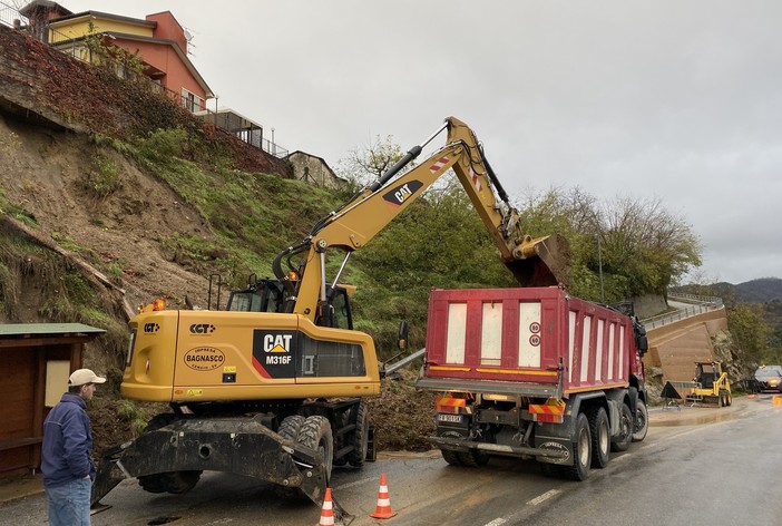 Maltempo, il sindaco di Roccavignale: "18 fascicoli aperti per gestire i lavori in somma urgenza"