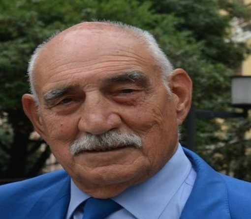Sul Muretto di Alassio una piastrella dedicata a Roberto Bracco, ex pugile azzurro Sul Muretto di Alassio una piastrella dedicata a Roberto Bracco, ex pugile azzurro