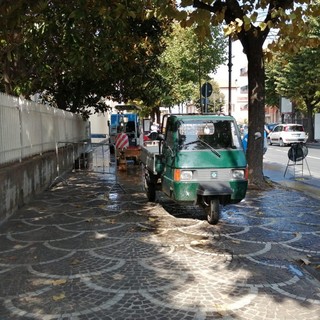 Albenga, guasto del tubo dell’acqua tra via Pontelungo e via Dalmazia, interventi di ripristino in corso
