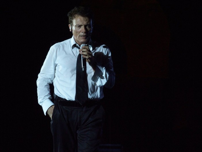 Un bacio che non si dimentica, Massimo Ranieri cerca la sua vecchia fiamma alassina Un bacio che non si dimentica, Massimo Ranieri cerca la sua vecchia fiamma alassina