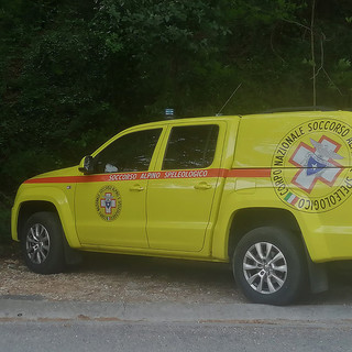 Feglino, biker soccorso sul sentiero Cà Bianca: codice giallo al Santa Corona