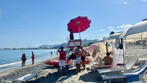 Pietra Ligure, il day after del salvataggio in mare: "Un grazie ai bagnini e al personale sanitario" Pietra Ligure, il day after del salvataggio in mare: "Un grazie ai bagnini e al personale sanitario"
