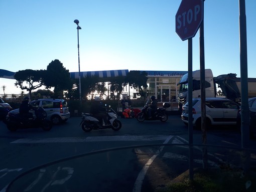 Scontro tra scooter e auto ad Albissola: un ferito al San Paolo (FOTO) Scontro tra scooter e auto ad Albissola: un ferito al San Paolo (FOTO)