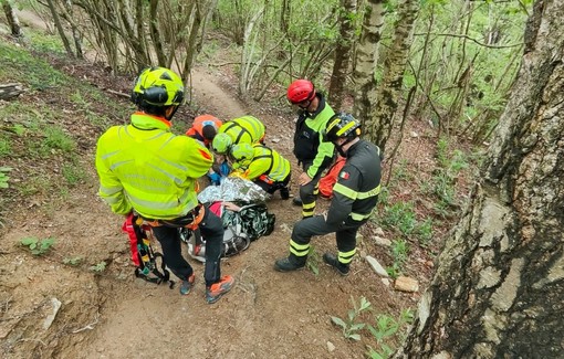 Troppi infortuni sui sentieri, l'appello del Soccorso Alpino: "Impegno critico per i soccorritori, i bikers non sottovalutino i pericoli"