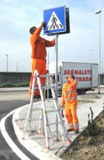 Albenga, partono i lavori di realizzazione nuova segnaletica in frazione di Leca