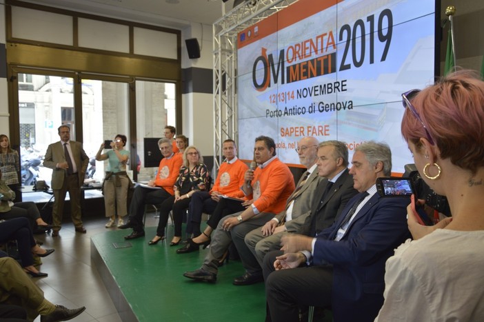 Si chiude il primo giorno del Salone Orientamenti con 27 mila presenze Si chiude il primo giorno del Salone Orientamenti con 27 mila presenze