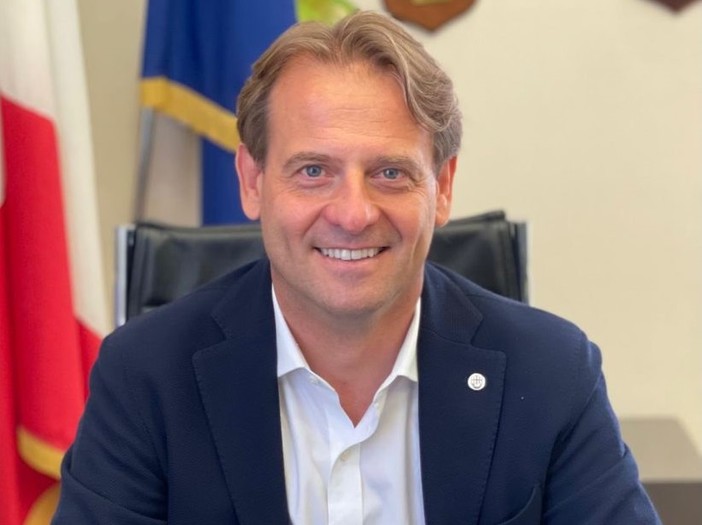 Scajola: "In un anno oltre 3 milioni di euro per opere di riqualificazione delle case popolari nel savonese" Scajola: "In un anno oltre 3 milioni di euro per opere di riqualificazione delle case popolari nel savonese"