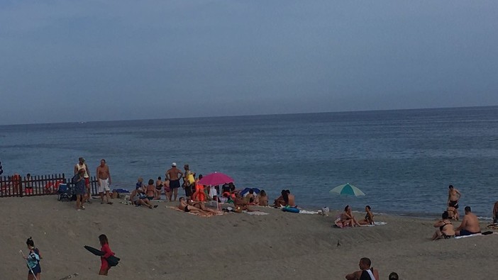 Liguria in prima linea per le migliori spiagge d’Italia: Borgio Verezzi e Varazze dominano la classifica