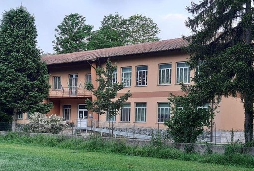 La scuola di Ferrania verso la sostenibilità: presentato un progetto da 170mila euro per l’efficientamento energetico La scuola di Ferrania verso la sostenibilità: presentato un progetto da 170mila euro per l’efficientamento energetico