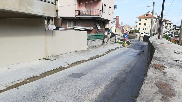 Rischio idrogeologico, l'assessore Giampedrone a Noli: visita ai cantieri sui rii Mazzeno, San Michele e Noli