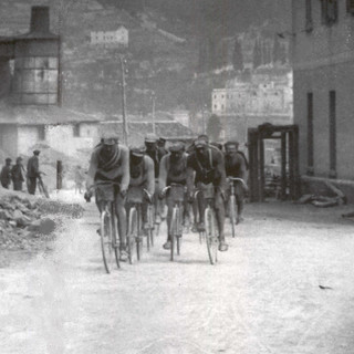 Riparte da Pietra Ligure "La Storica", giro d'Italia per bici d'epoca
