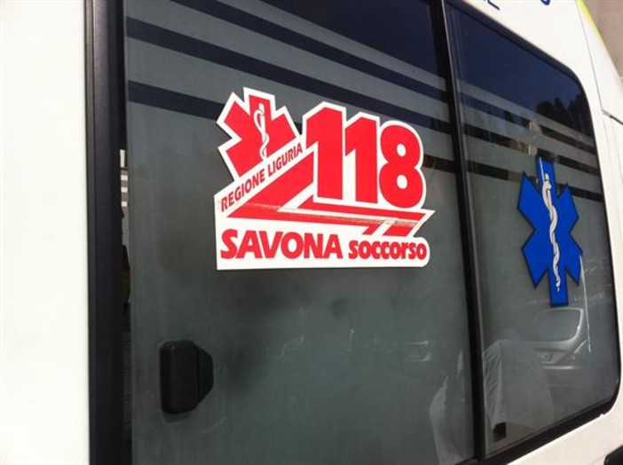 Savona, uomo investito in corso Vittorio Veneto: trasportato in codice giallo all'ospedale