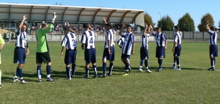Calcio: Pennisi lascia, il Savona di nuovo senza presidente Calcio: Pennisi lascia, il Savona di nuovo senza presidente