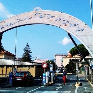 Emergenza posti letto negli ospedali: al Santa Corona stop al punto nascite per far spazio a postazioni Covid?