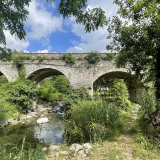 La salvaguardia dei mari passa dal fiume: il progetto "Sfuso Diffuso" per la pulizia dei torrenti del finalese