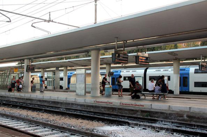 Trenitalia incontra i pendolari della Liguria Trenitalia incontra i pendolari della Liguria