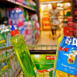 1500 kg di cibo per chi ha bisogno: la raccolta del Lions Club Savona Torretta