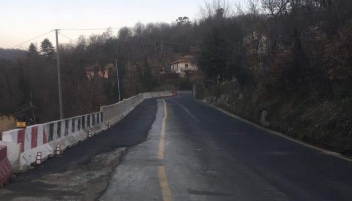 Rimosso un semaforo a Stella ma ne rimangono ancora 3. Sindaco Castellini: "Tenuti troppo tempo sotto scacco, c'è bisogno di tornare alla normalità"