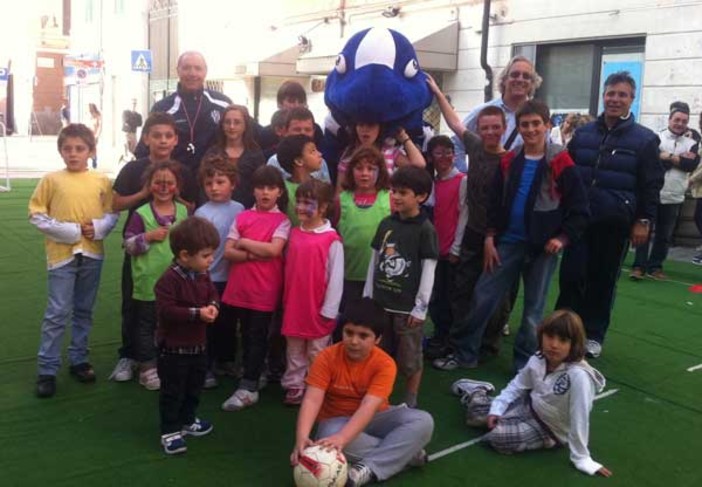 Domenica insieme biancoblu