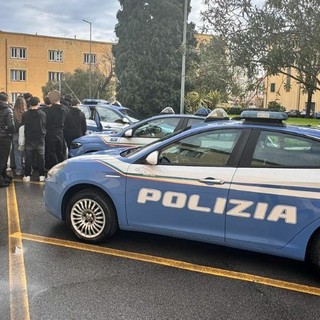 Studenti savonesi in visita alla Questura: un’esperienza di educazione civica sul campo