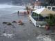 Maltempo, la mareggiata colpisce gli stabilimenti balneari di Andora (FOTO e VIDEO)