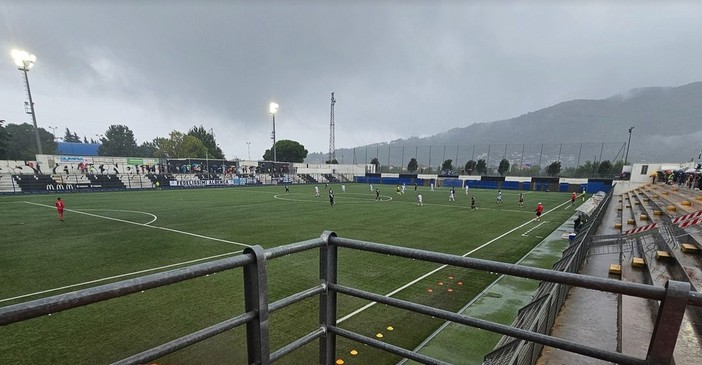 Albenga, rissa post partita tra San Filippo Neri e Oneglia: arbitro aggredito, tensione e intervento della polizia locale Albenga, rissa post partita tra San Filippo Neri e Oneglia: arbitro aggredito, tensione e intervento della polizia locale